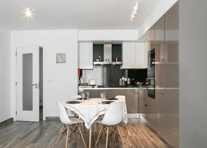 Surfers Paradise Διαμέρισμα *